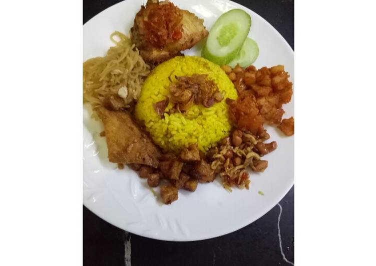 Resep Nasi Kuning Lengkap Semur Tahu Bihun Goreng Teri Kacang Kentang Yang Lezat