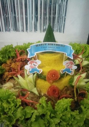 Foto resep Nasi kuning tumpeng