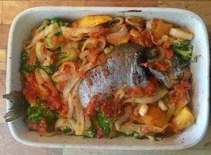 Foto de Dourada no forno com Legumes