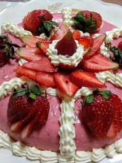 Una foto de Postre de frutillas muy fácil