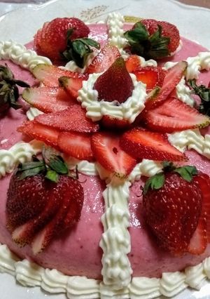 Una foto de Postre de frutillas muy fácil