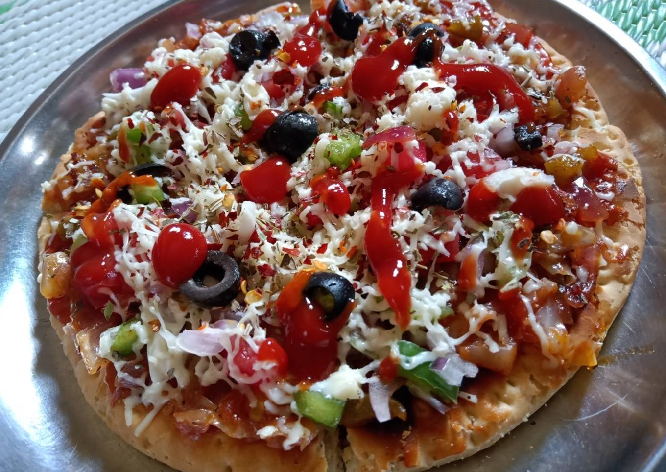 Vegetable pizza