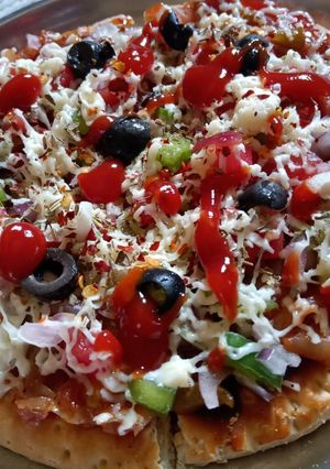 A picture of Vegetable pizza.