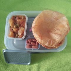 A picture of Masala Puri and Bhaji.