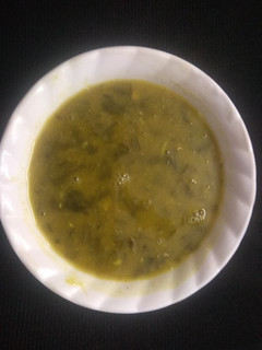 पालक मूंग दाल (Palak moong dal recipe in Hindi) रेसिपी मुख्य फोटो