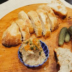 A picture of Sardine rillettes.