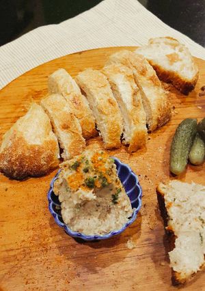 A picture of Sardine rillettes.