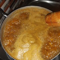 A picture of Pineapple peel juice/ omunanansi.