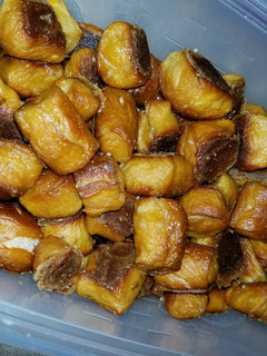 A picture of Pretzel Bites.