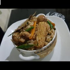 A picture of Simple fried rice.