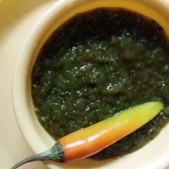 A picture of Green chilli Chutney.