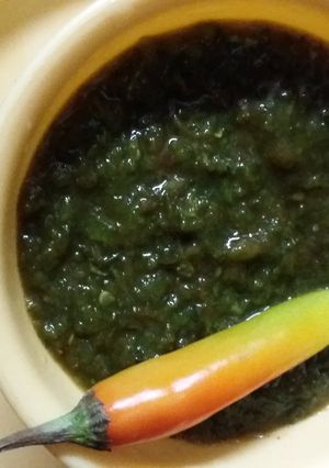A picture of Green chilli Chutney.