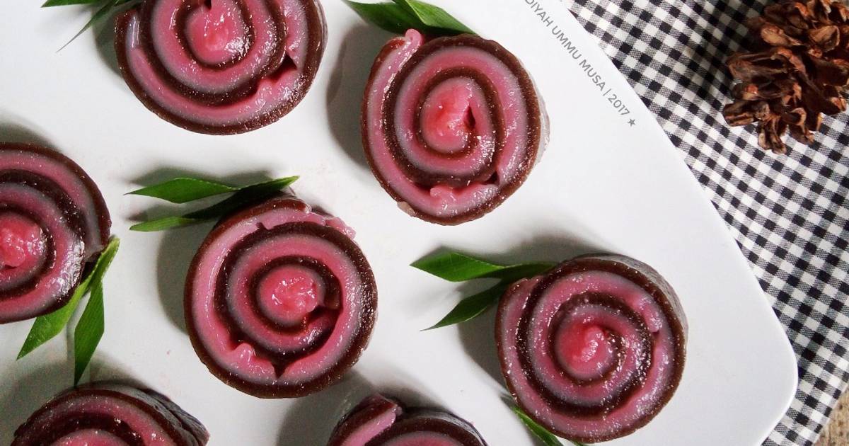 Resep Kue Lapis Tapioka Gulung Oleh Diyah Kuntari - Cookpad