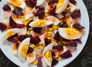 Foto principal de 162. Ensalada de Remolacha, Mozzarella y Huevo
