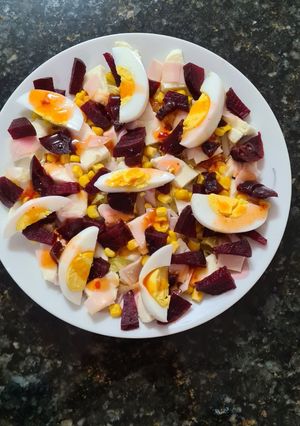 Foto principal de 162. Ensalada de Remolacha, Mozzarella y Huevo