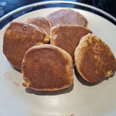 Cinnamon Glaze Rama Cookies A picture of Cinnamon Glaze Rama Cookies.