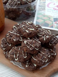 Foto resep Eggless Choco Cereal Cookies