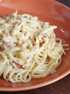 Una foto de Spaghettis a la carbonara