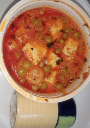 मटर पनीर (matar paneer recipe in Hindi) रेसिपी मुख्य फोटो