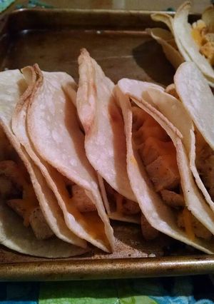 A picture of Vegetarian Chicken Tacos.