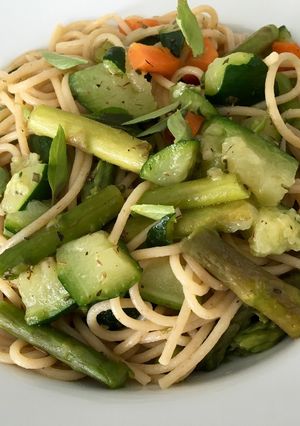 Una foto de Espaguetis con verduras facilísimos