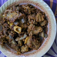 A picture of Bhona hua mutton ghost.