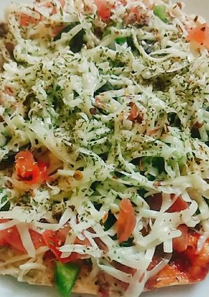 પીઝા પાપડ (Pizza Papad Recipe In Gujarati) રેસીપી મુખ્ય ફોટો