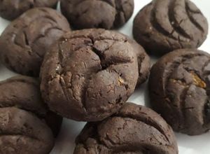 Una foto de Galletitas de algarroba y naranja (con stevia) 💕