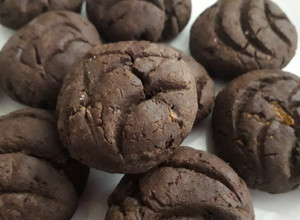 Una foto de Galletitas de algarroba y naranja (con stevia) 💕