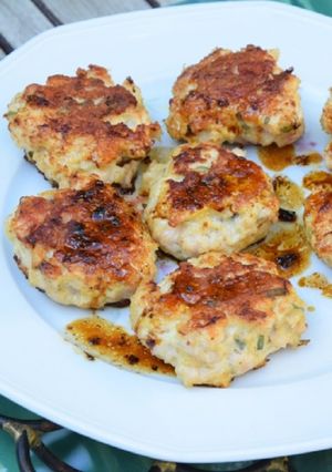 Une photo de Boulettes de volaille à l'ail, citron et sauge (IG bas)