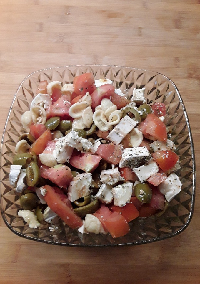 Una foto de Ensalada Bosé