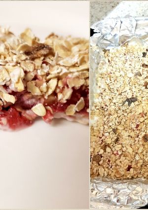 A picture of My Strawberry no bake cereal bars. 😁.