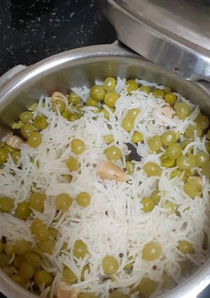 A picture of Fresh Green Peas Pulao.