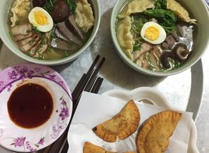 Hình của món Mì vằn thắn nhé.