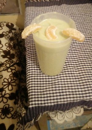 A picture of BananA smoothie.