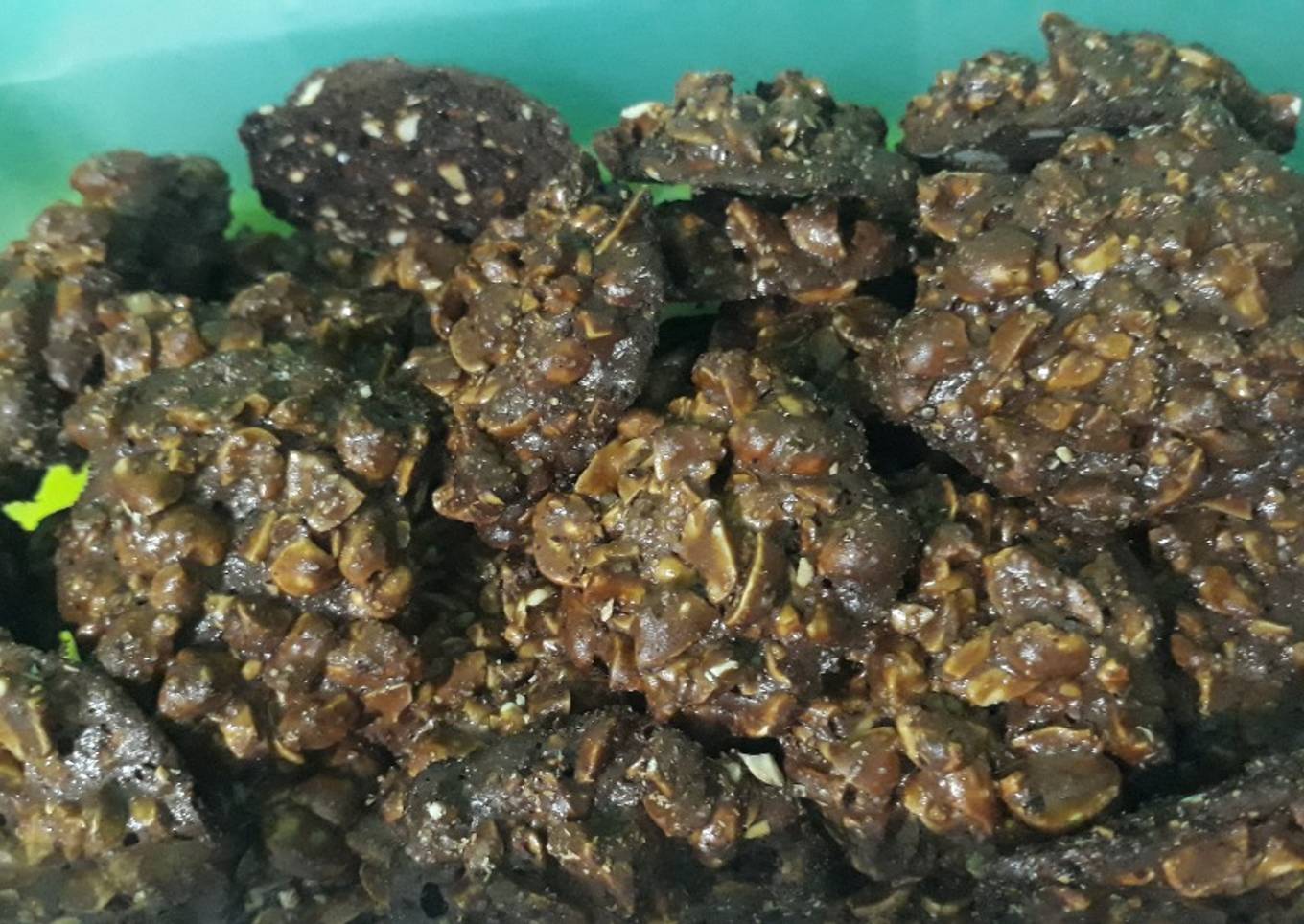 Kue kacang Milo