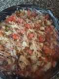 Ensalada fácil rica y de estación bien para los días de calor