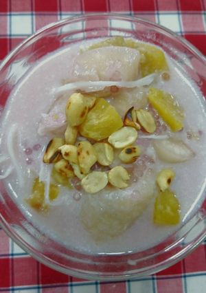 Hình của món Chè chuối thập cẩm.
