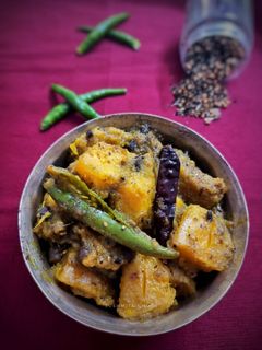 কুমড়োর ছক্কা(kumror chokka recipe in Bengali) রেসিপির প্রধান ছবি
