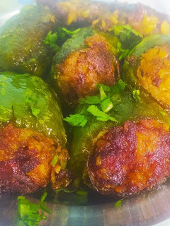 भरवाँ शिमला मिर्च (Bharwan shimla mirch recipe in Hindi) रेसिपी मुख्य फोटो