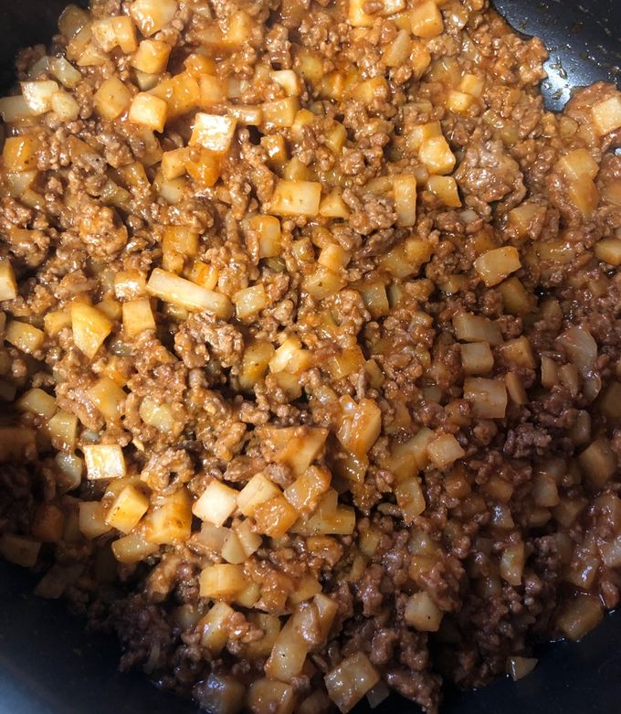 Una foto de Picadillo con papas