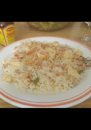 Una foto de Arroz chino