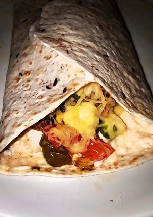 Gyros teljes kiőrlésű tortillában recept fotója