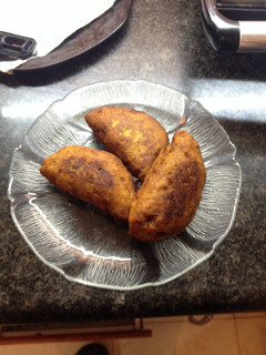 Una foto de Empanaditas de plátano maduro con queso guayanés