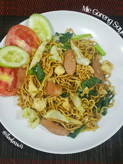 Foto resep Mie Goreng Sayur Putih Telur