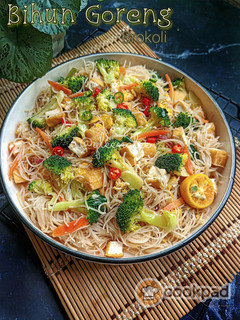 Gambar Bihun Goreng Simple + Brokoli