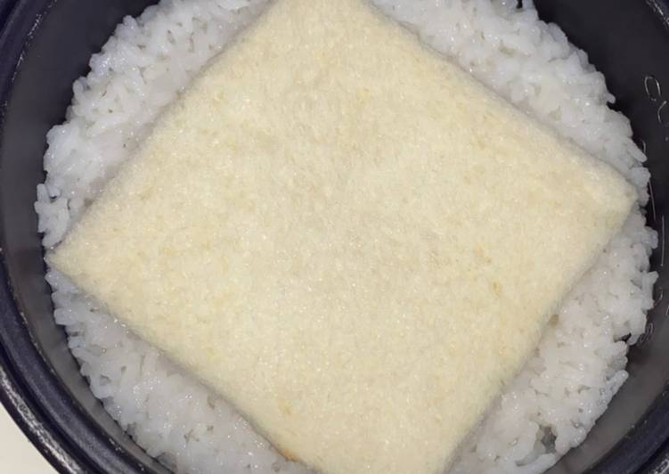 Cara Gampang Menyiapkan Tips Mengurangi air pada nasi yang dimasak kelembekan yang Menggugah Selera