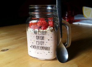 Foto principal de Yogur batido de fresa y plátano 🍓