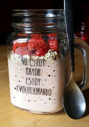 Foto principal de Yogur batido de fresa y plátano 🍓