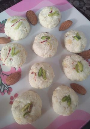 शाही संदेश (Shahi Sandesh recipe in Hindi) रेसिपी मुख्य फोटो